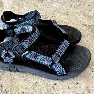 Women’s Teva sandals